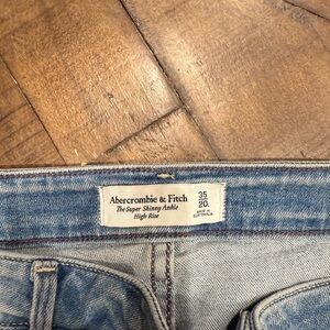 Abercrombie & Fitch Light Blue Skinny Jeans